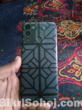 Tecno spark 8c